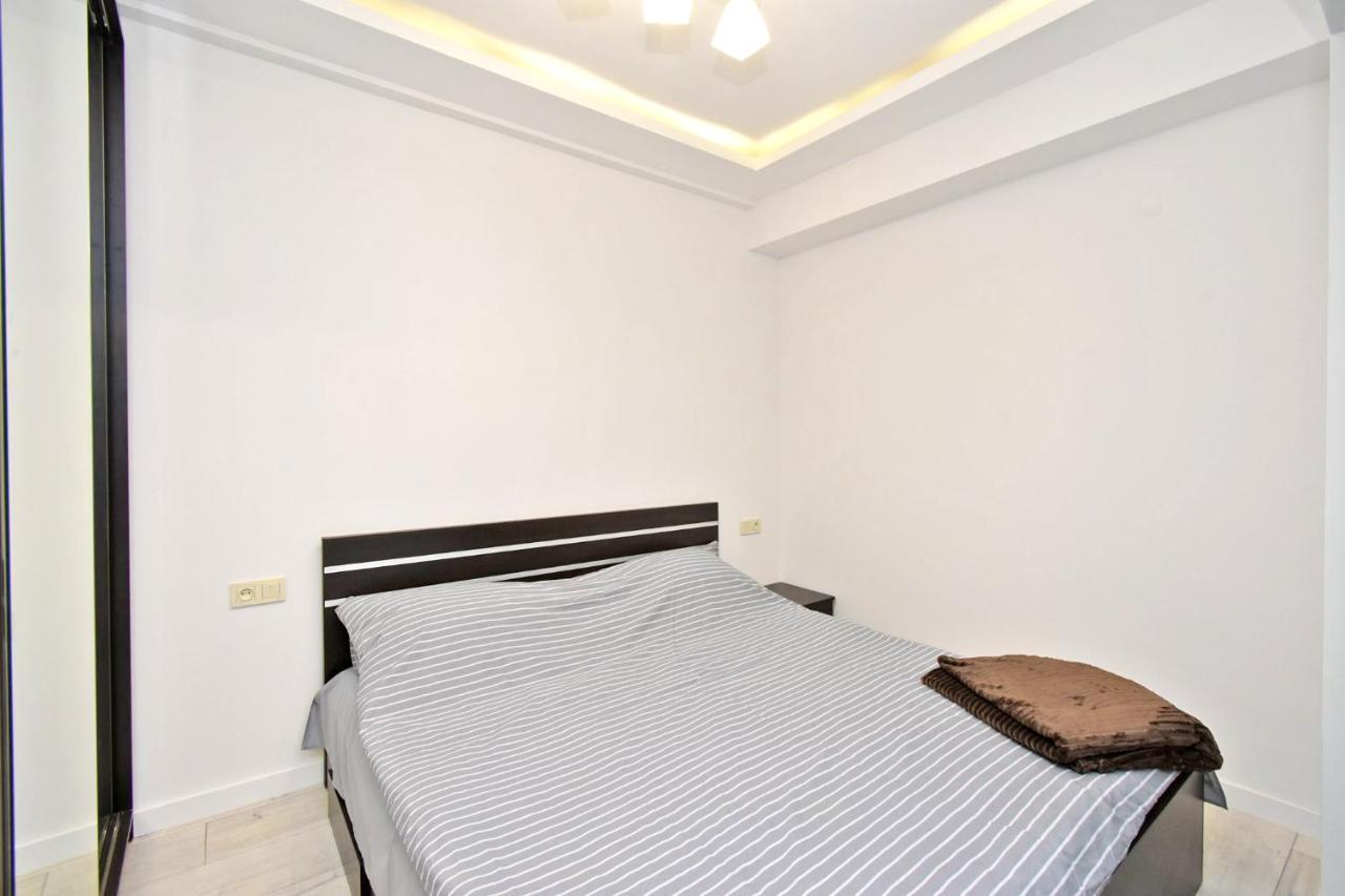 Apart House In Centr Koghbaci Strit Erivan Exterior foto