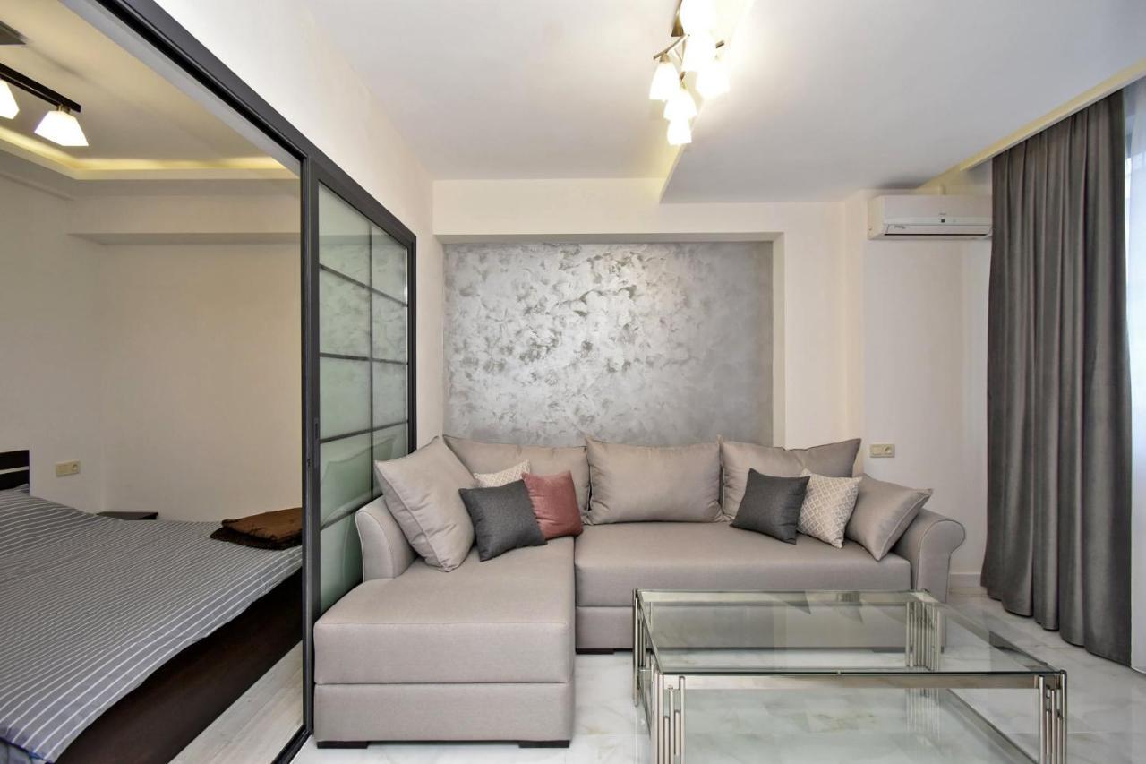 Apart House In Centr Koghbaci Strit Erivan Exterior foto