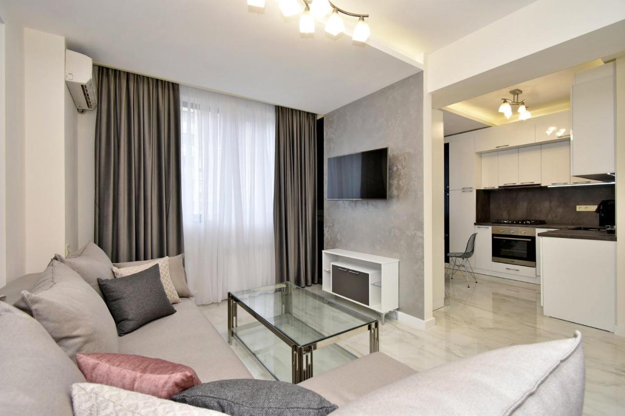 Apart House In Centr Koghbaci Strit Erivan Exterior foto
