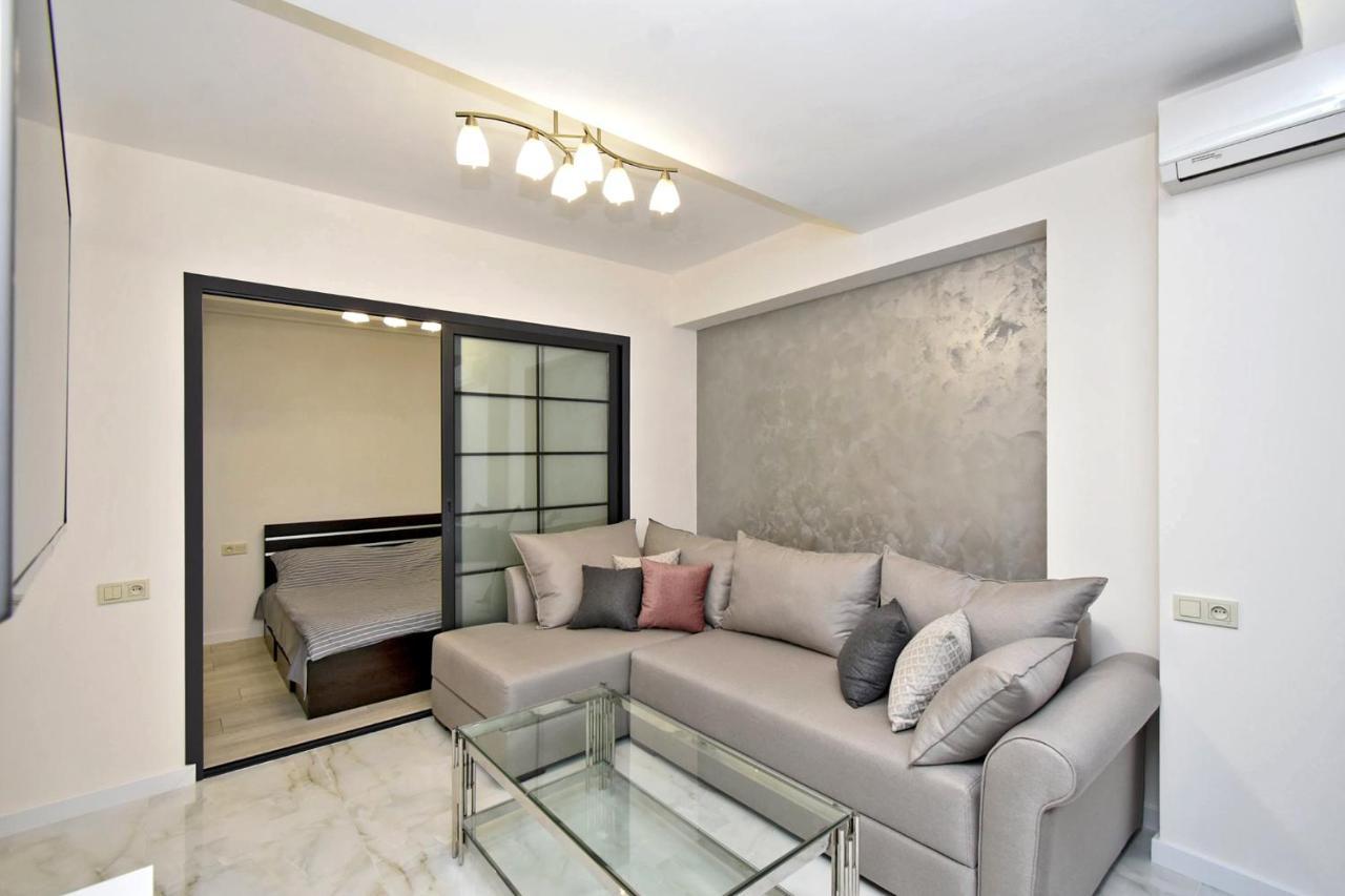 Apart House In Centr Koghbaci Strit Erivan Exterior foto